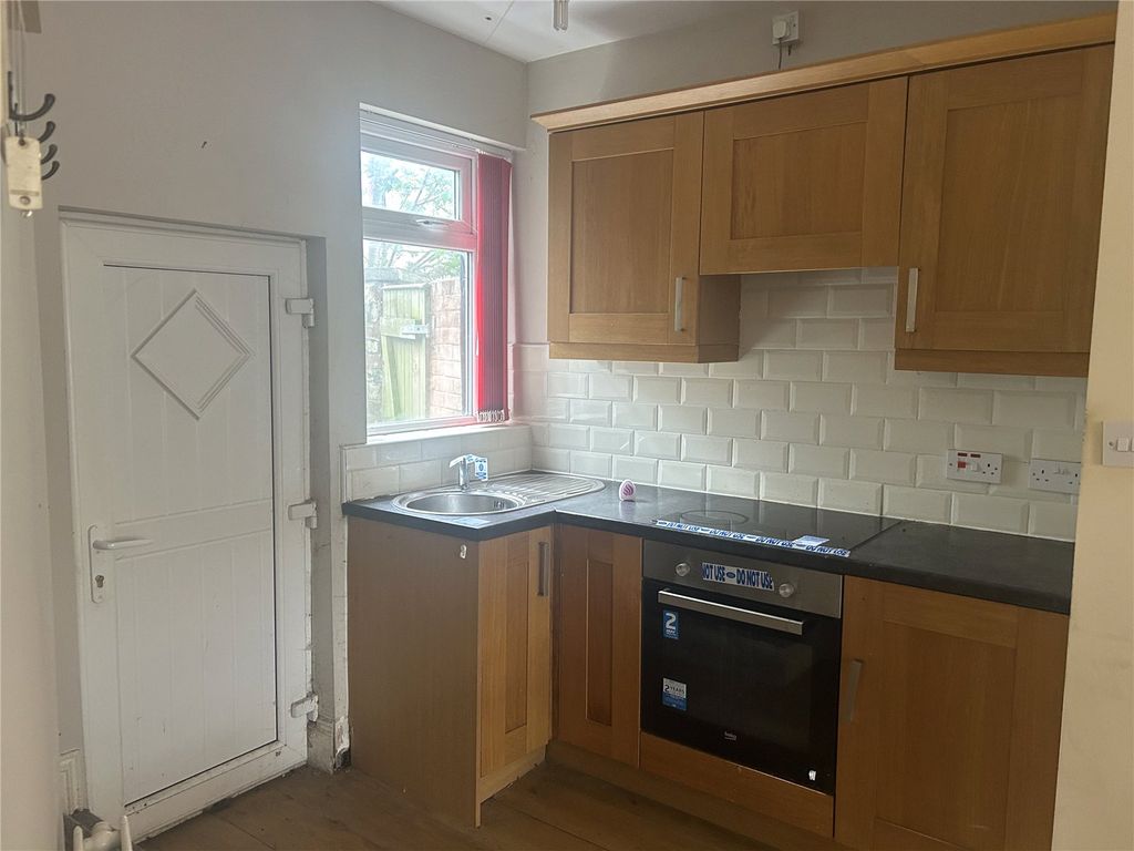 Property photo 3 of 7 Picture No. 05