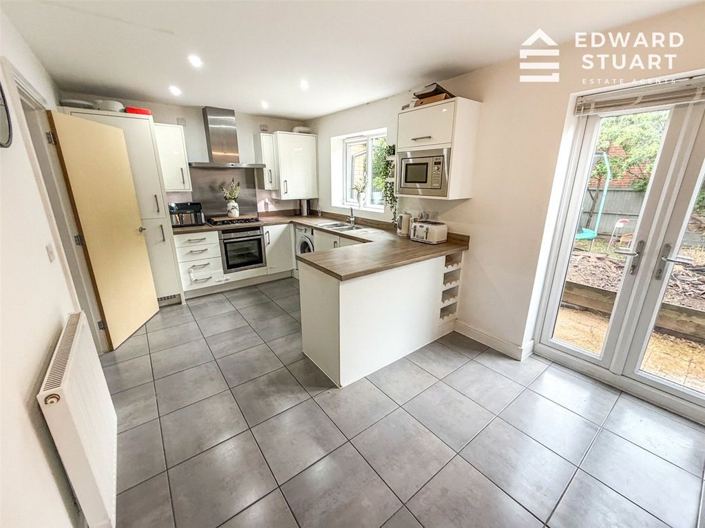 Property photo 2 of 11 Picture No. 07