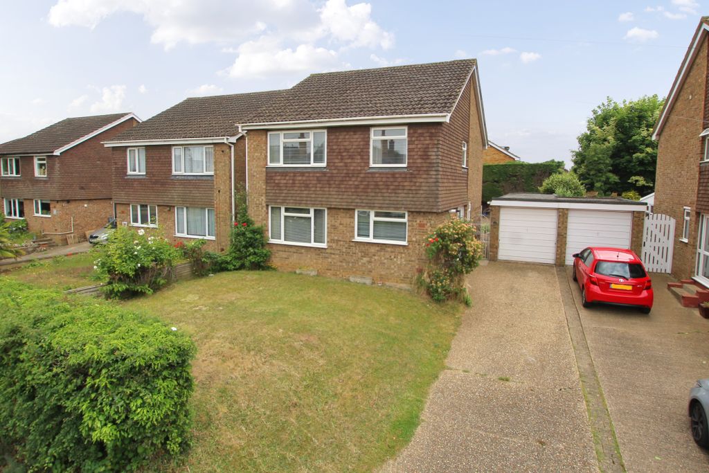 Property photo 1 of 18