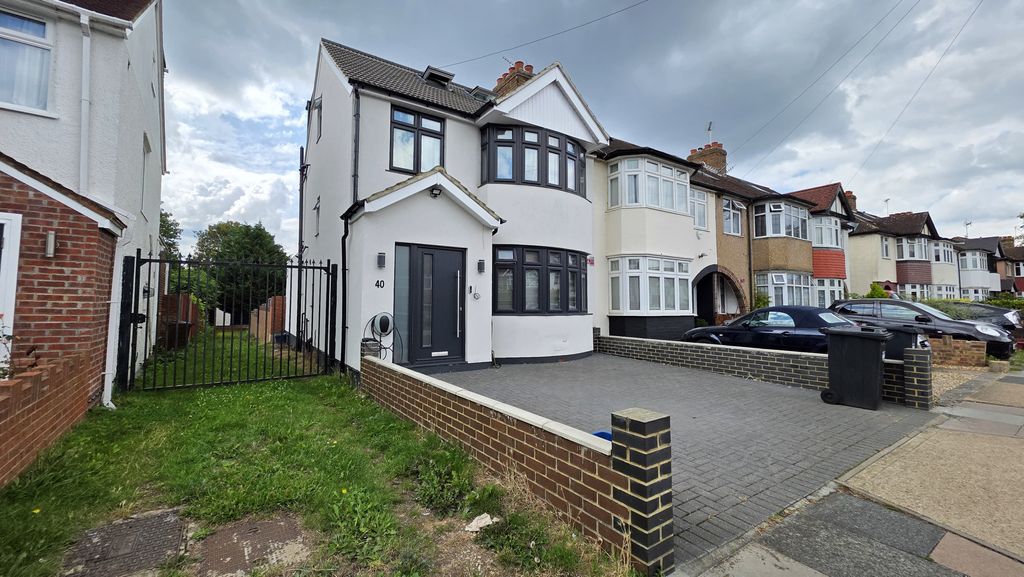 Property photo 1 of 31