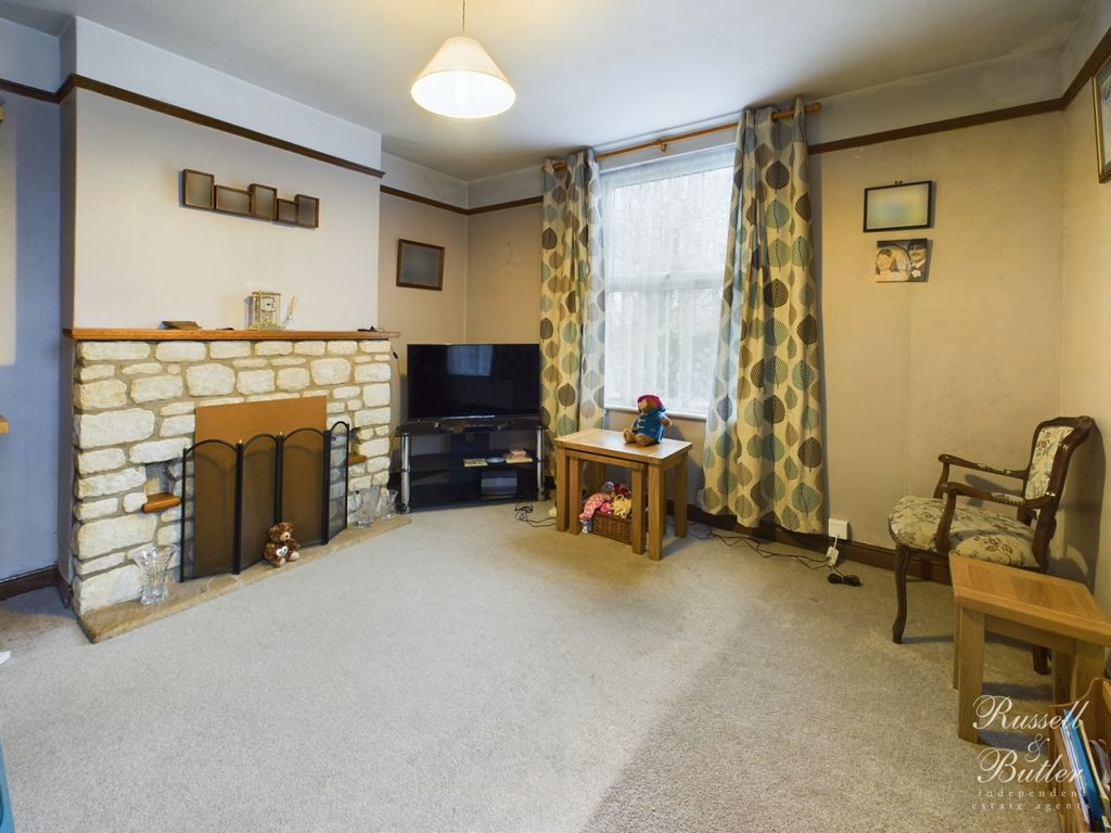 Property photo 3 of 8 Cam02127G0-Pr0236-Still001