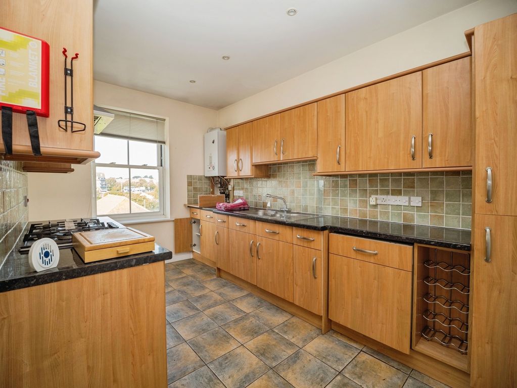Property photo 3 of 18 Pbox-Img.Jpg