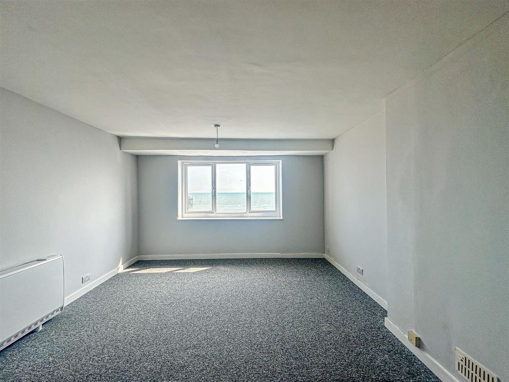 Property photo 3 of 16 Image00018_Alto.Jpg