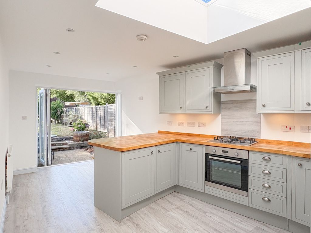 Property photo 2 of 15 3761286