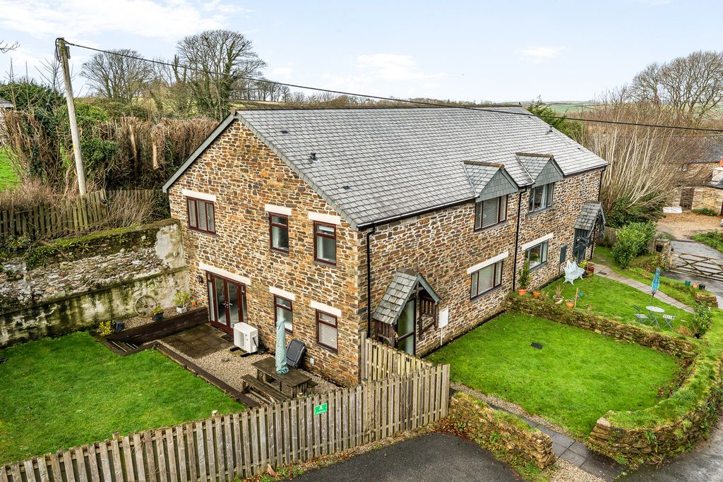 Property photo 1 of 25