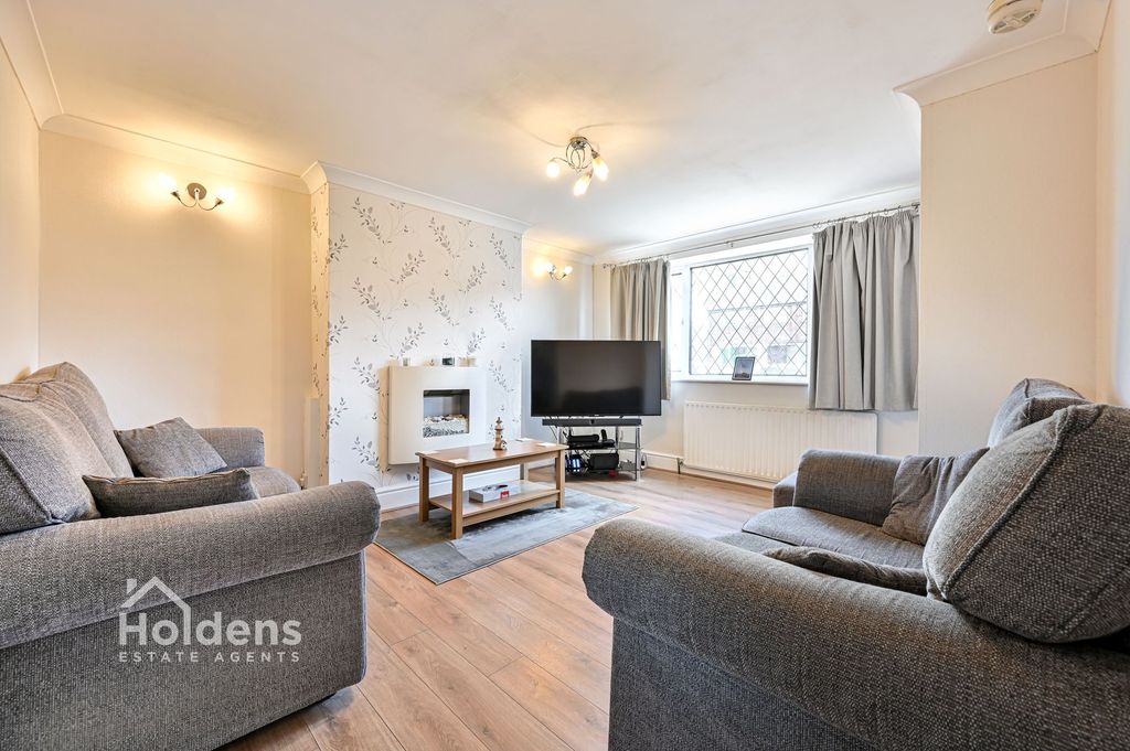 Property photo 3 of 14