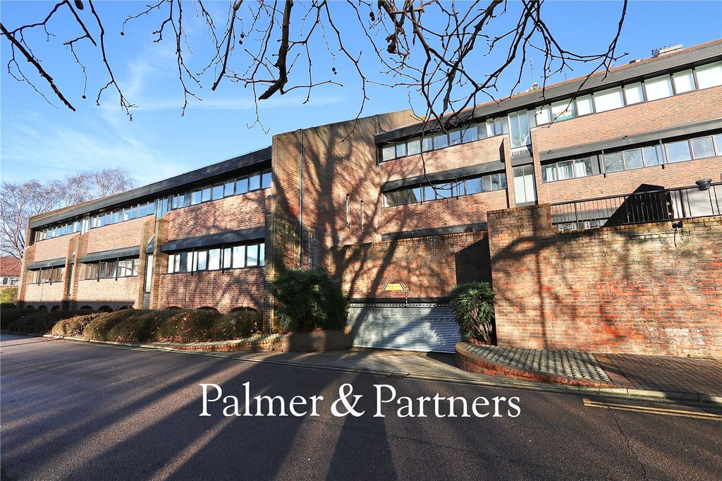 Property photo 1 of 18 Picture No. 06