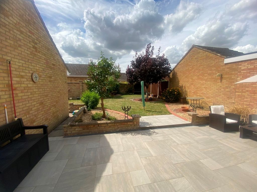 Property photo 2 of 3