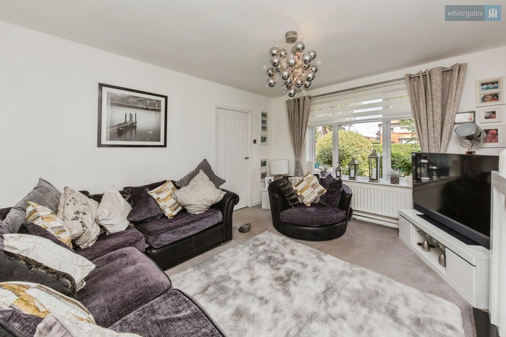Property photo 3 of 25 Pbox-Img.Jpg