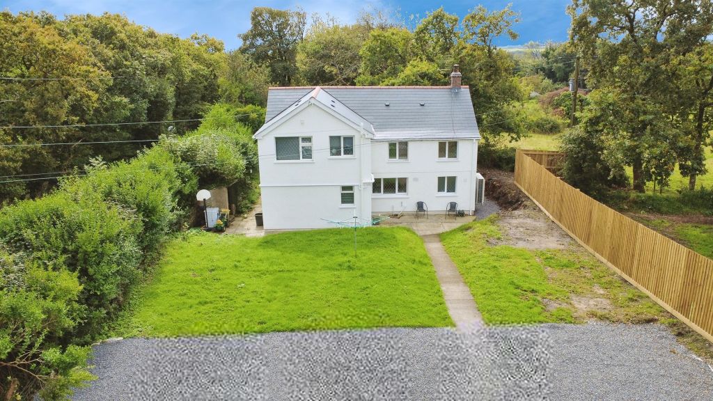 Property photo 2 of 34