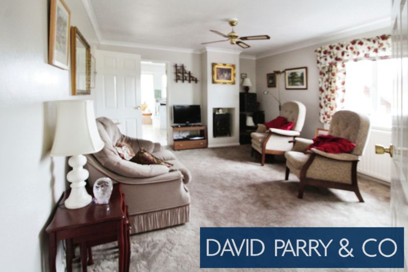 Property photo 3 of 15 2 Bedroom Detached Bungalow