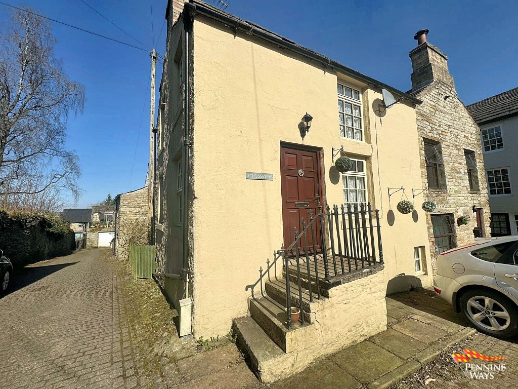 Property photo 1 of 18