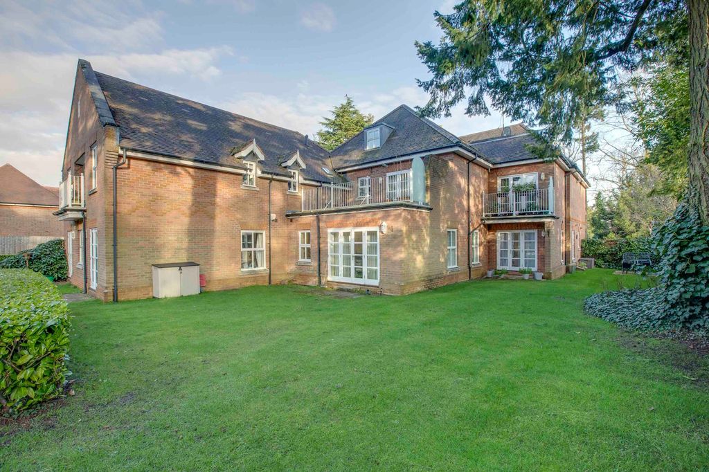 Property photo 1 of 9