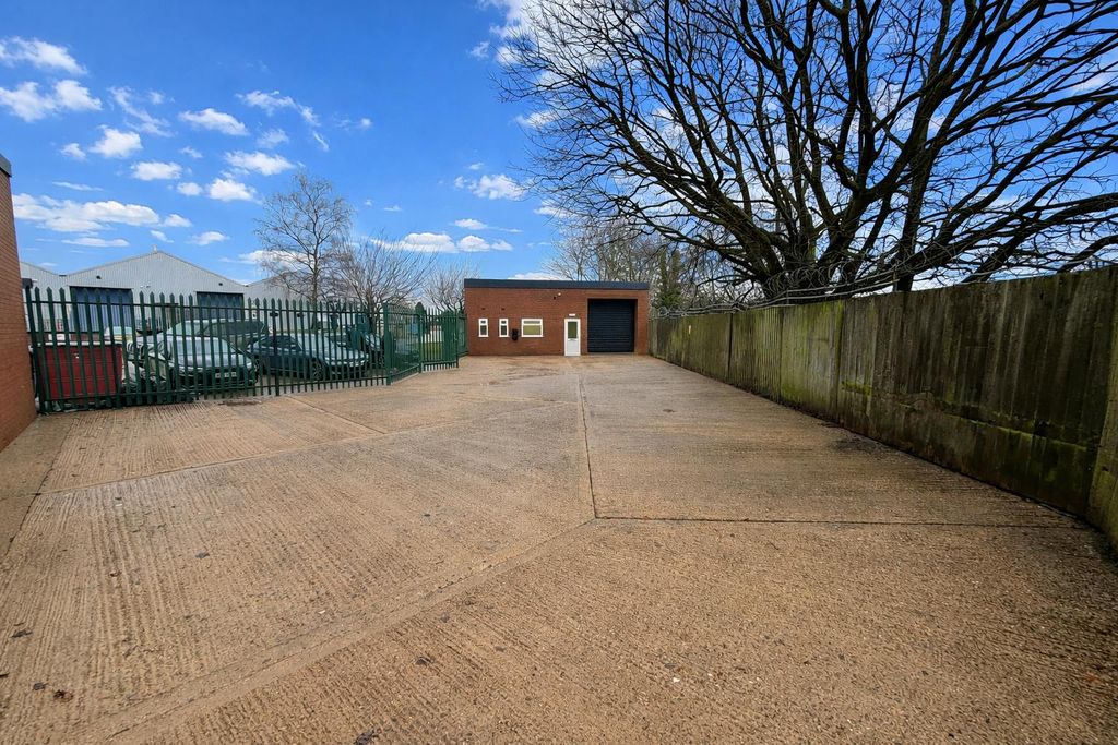 Property photo 2 of 7 Chatgpt Image Mar 4, 2026, 11_03_45 Am.Png