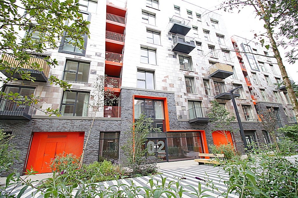 Property photo 1 of 10 Modern One Bedroom Flat To Rent