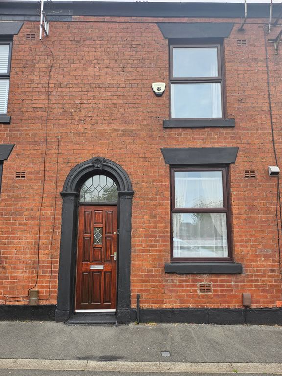 Property photo 1 of 12