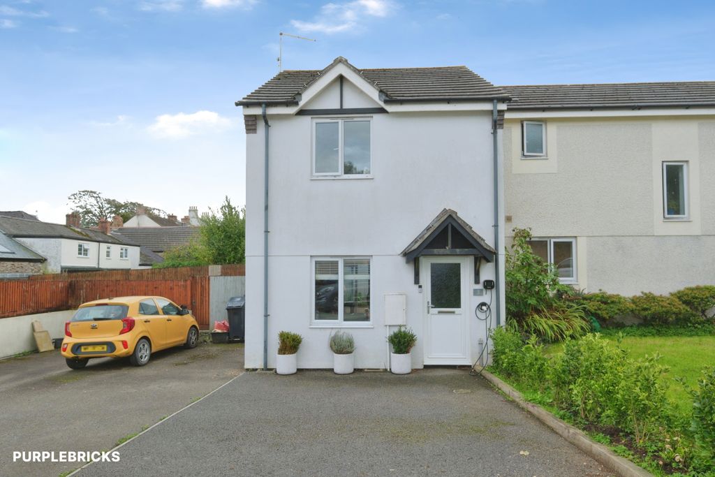 Property photo 1 of 20