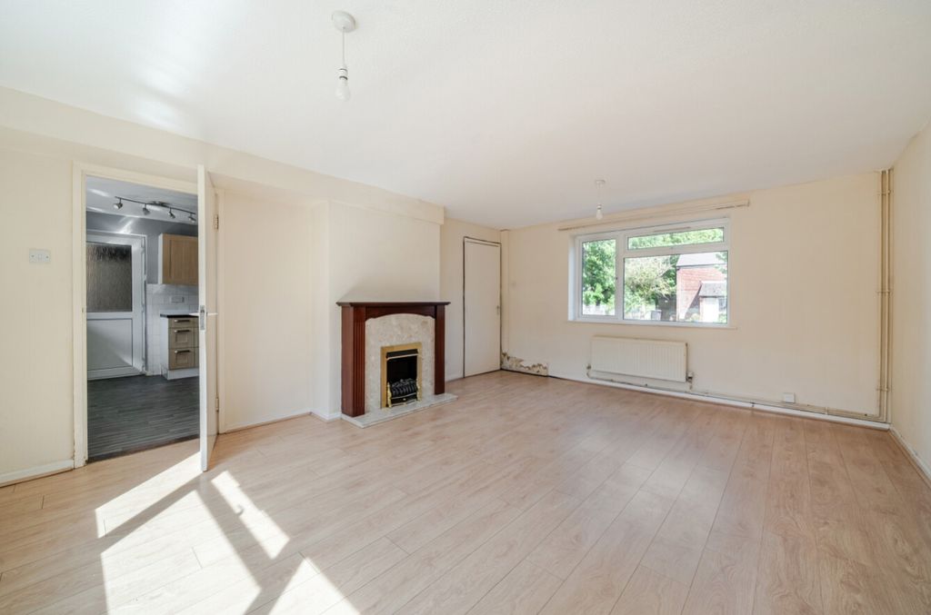 Property photo 3 of 13 16-6A75F809Bcd63-1503264-19Fdcc8238d72-16-16