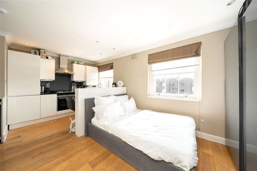 Property photo 2 of 3
