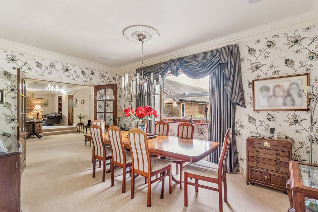 Property photo 3 of 30