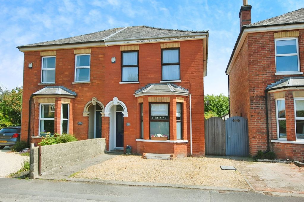 Property photo 1 of 20