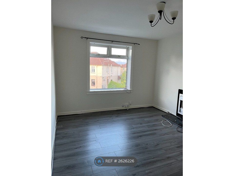 Property photo 2 of 6 Living Room
