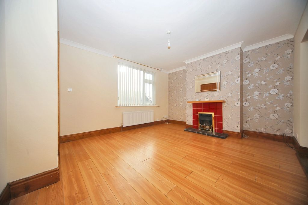 Property photo 3 of 24