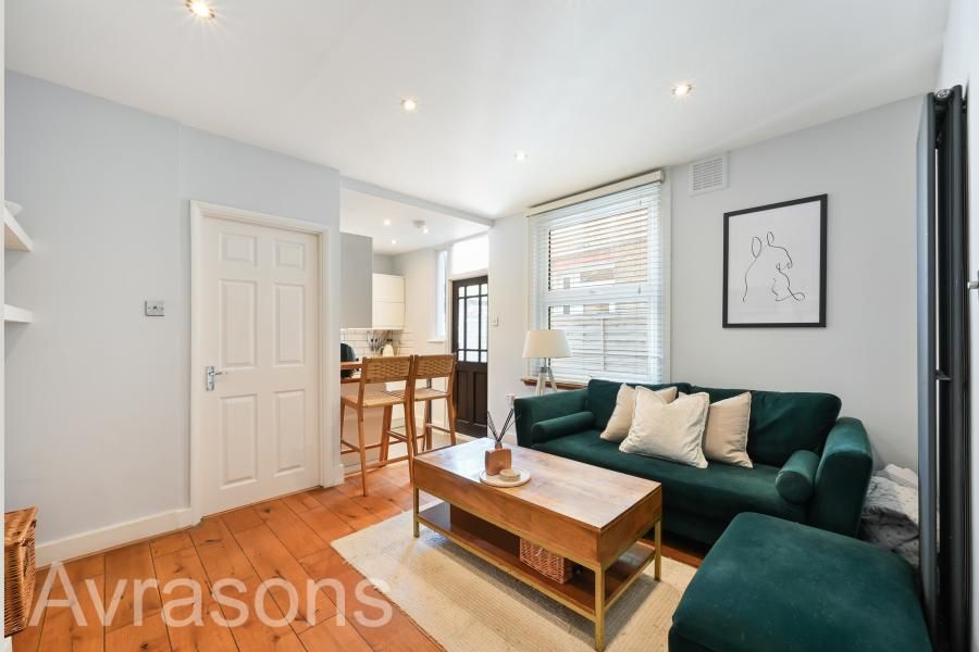 Property photo 1 of 17