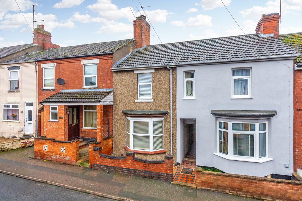 Property photo 1 of 14 Front