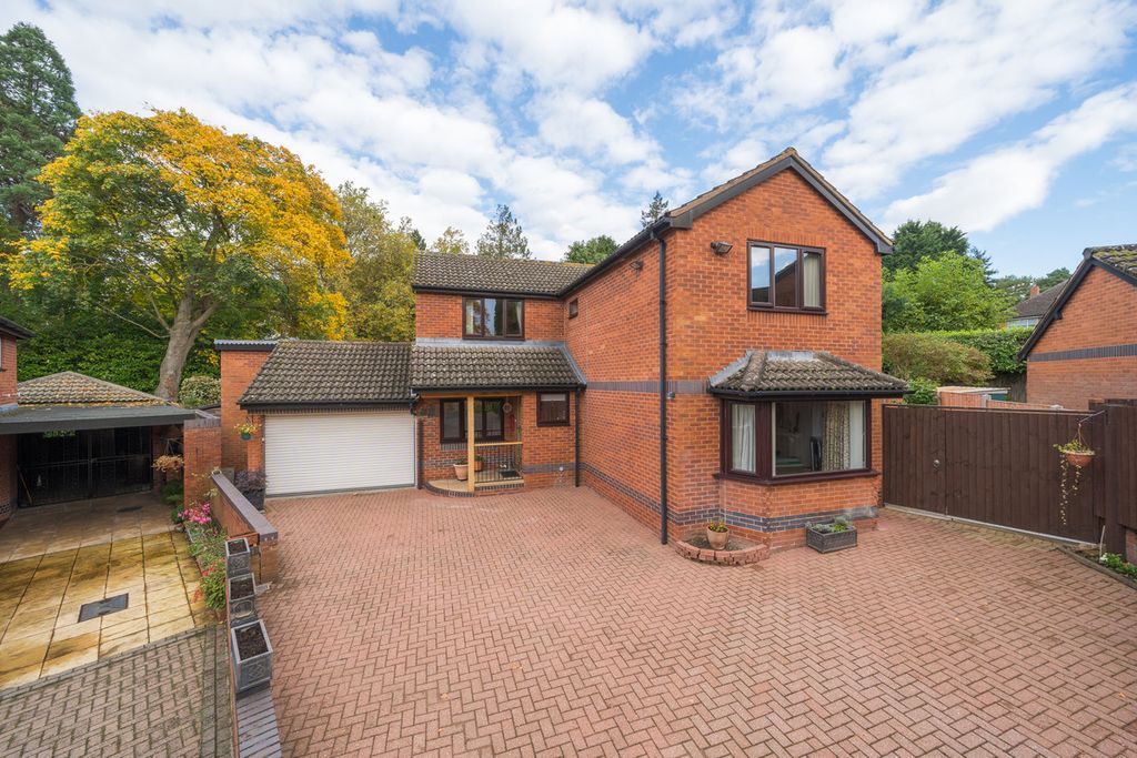 Property photo 1 of 23