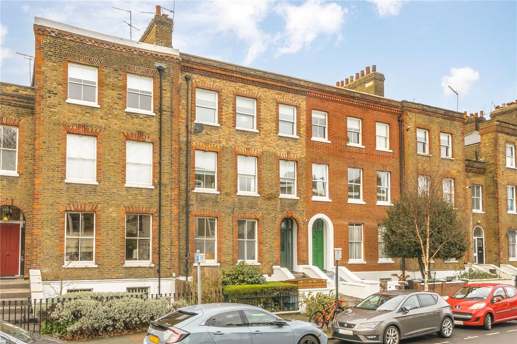 Property photo 2 of 9 External