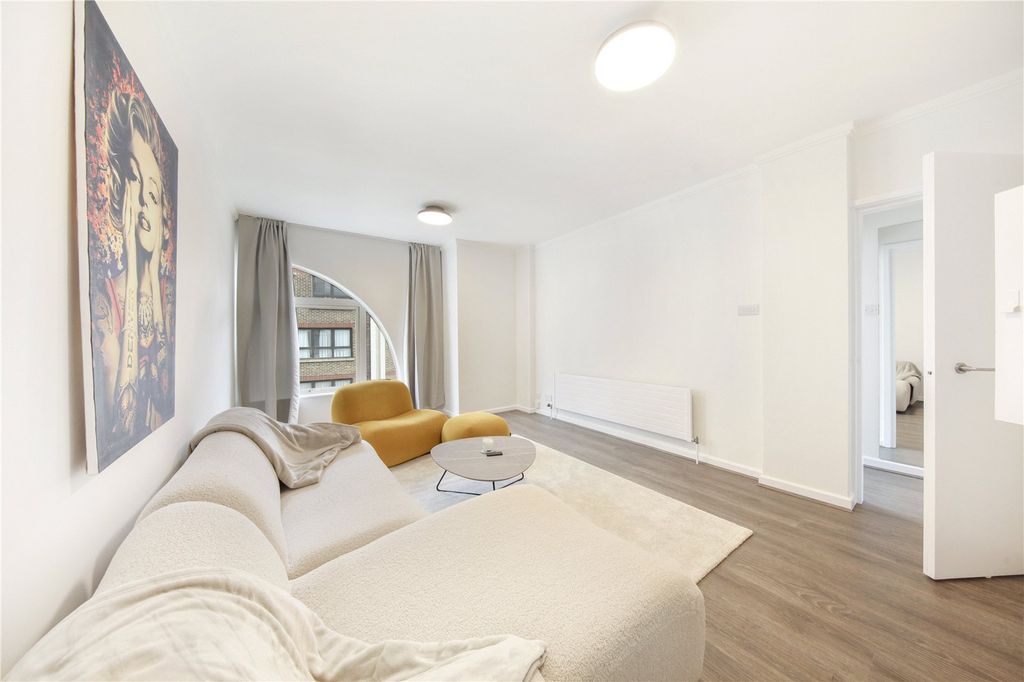 Property photo 3 of 14 Picture No. 07