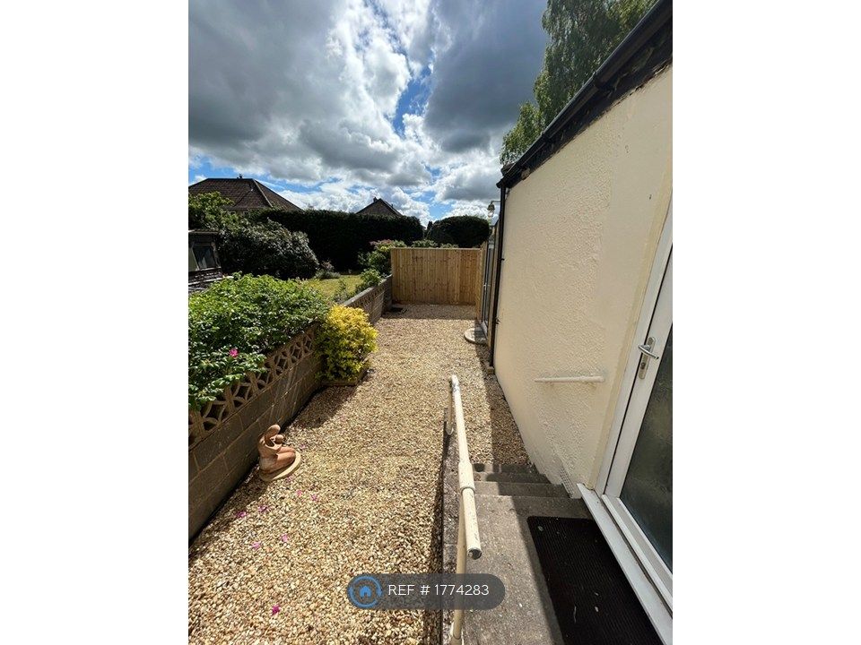 Property photo 2 of 13