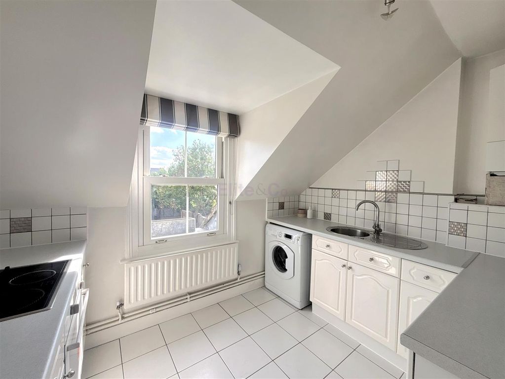 Property photo 2 of 15 Kitchen