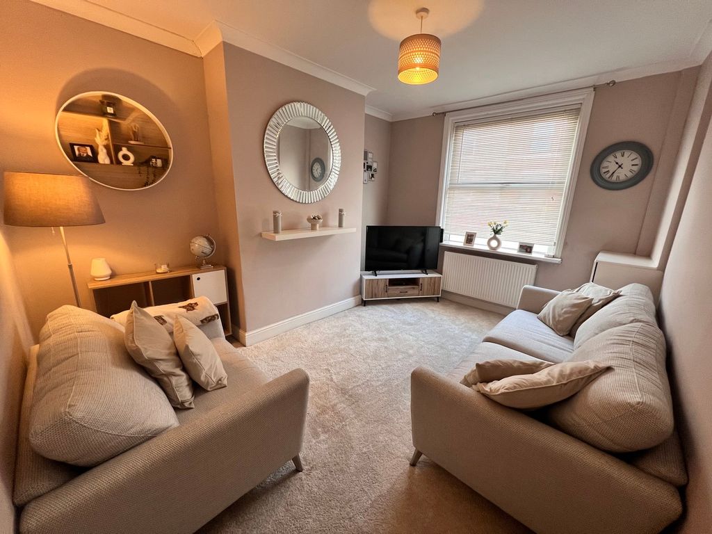 Property photo 2 of 14