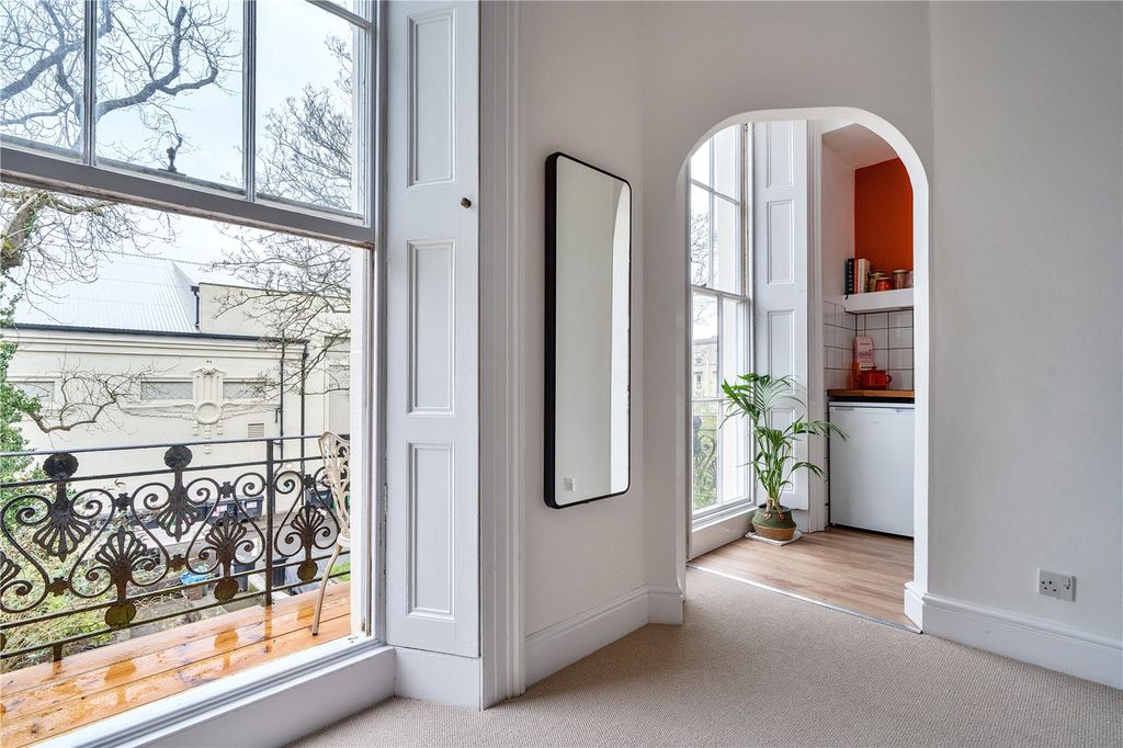 Property photo 2 of 38 Picture No. 40