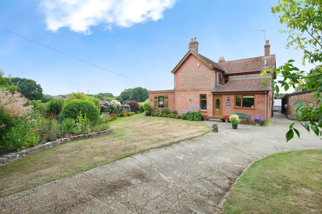 Property photo 1 of 34