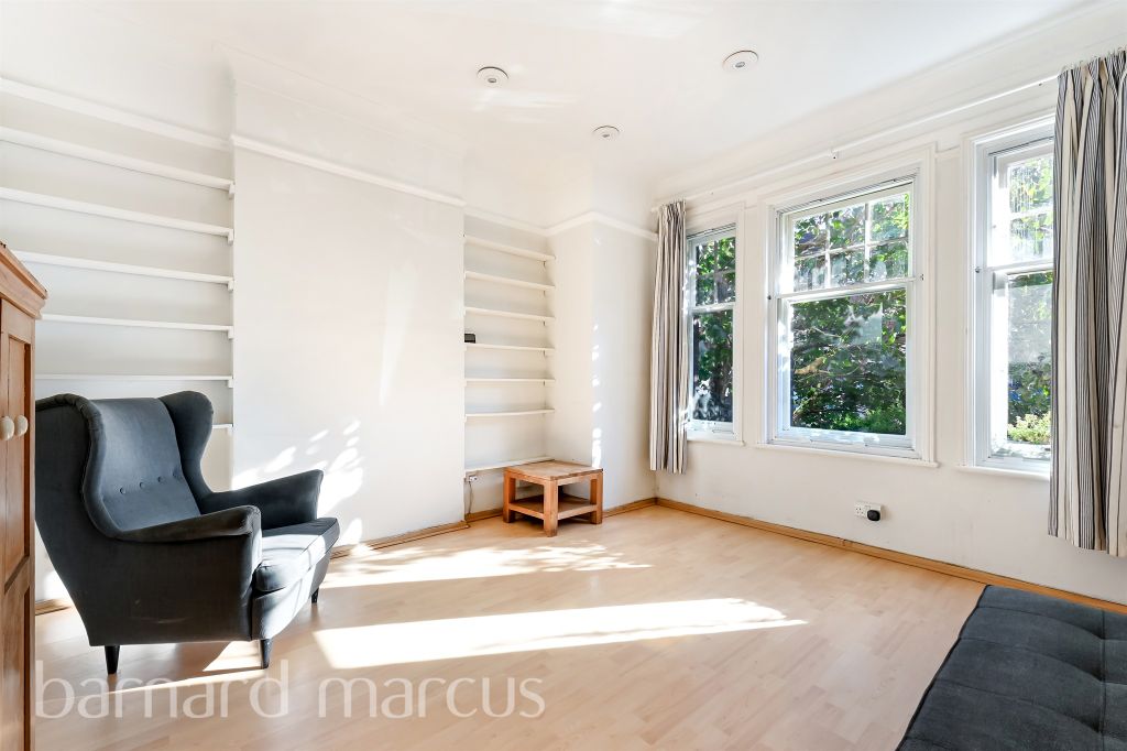 Property photo 1 of 8