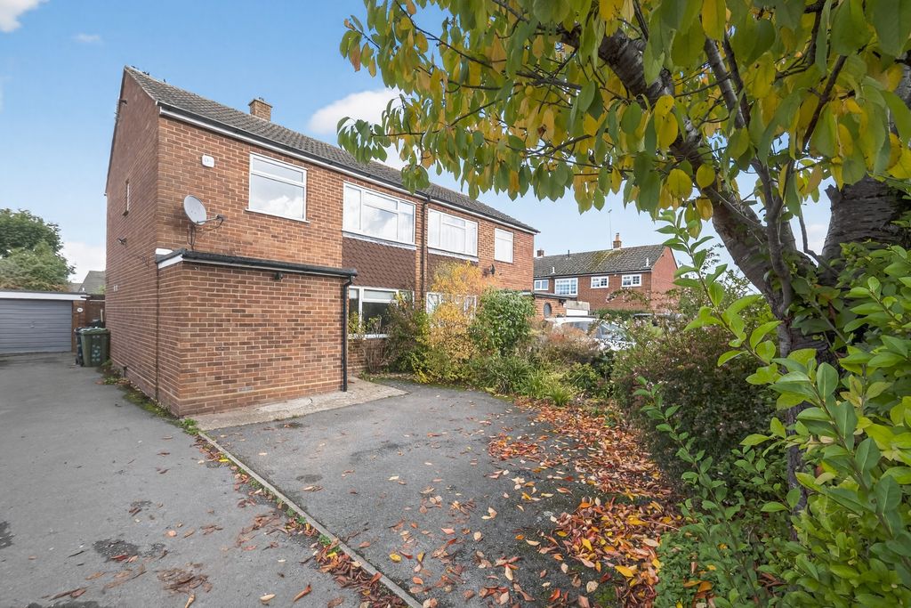 Property photo 2 of 20