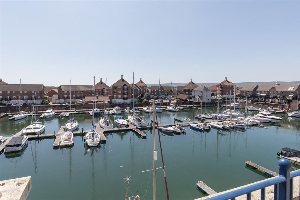 Property photo 2 of 9 2692032