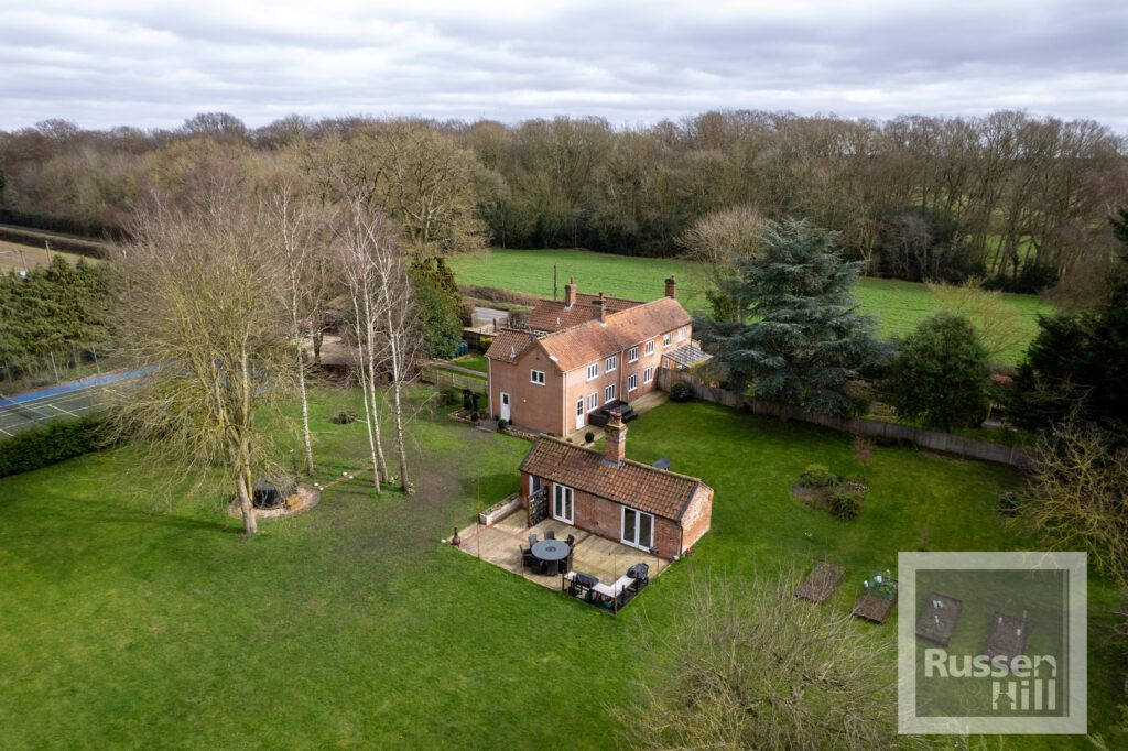 Property photo 1 of 40