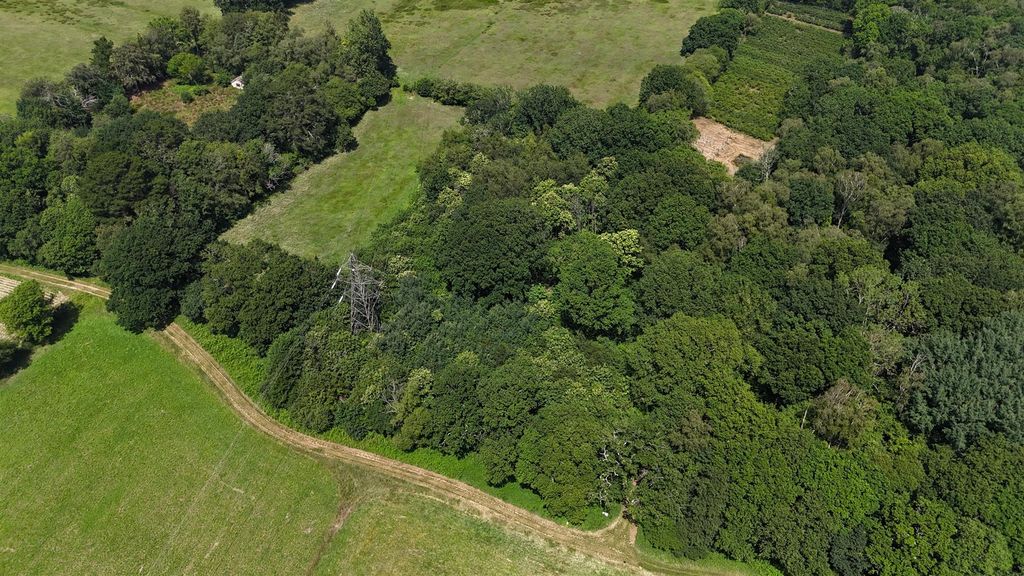 Property photo 3 of 7 Dji_20260624134547_0467_D.Jpg
