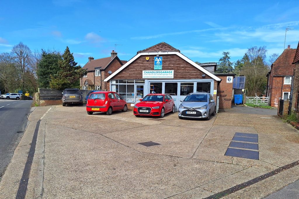Property photo 3 of 4 Chandlers Garage Elstead