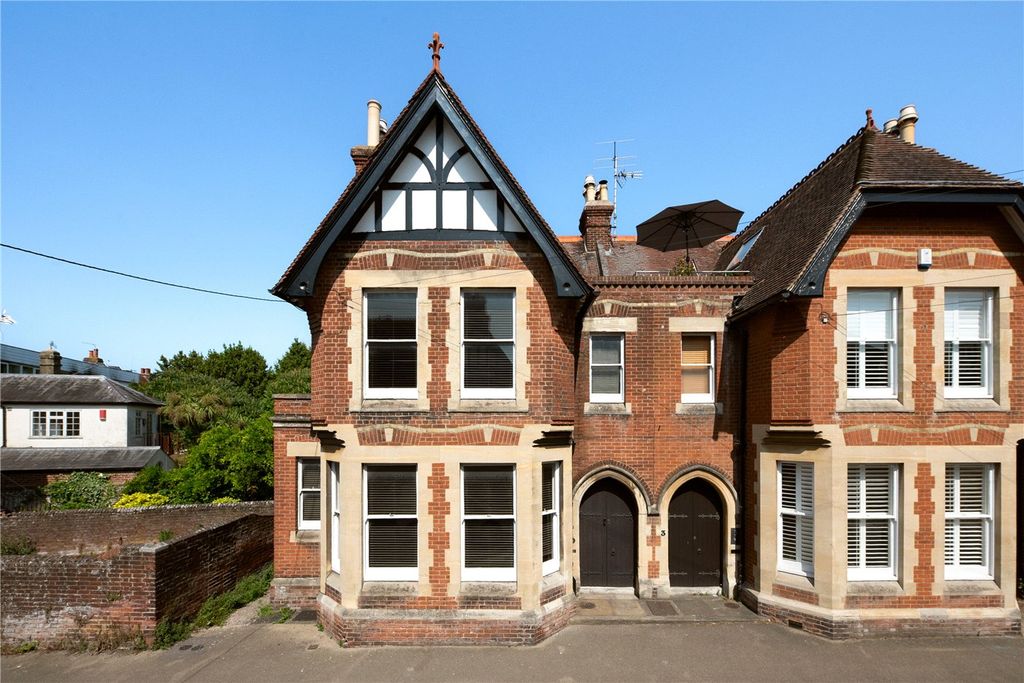 Property photo 1 of 27 Picture No. 13