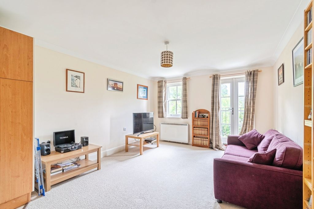 Property photo 2 of 11 Pbox-Img.Jpg