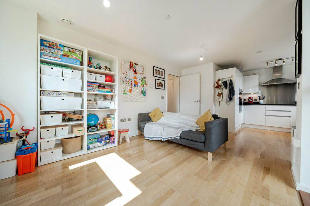 Property photo 3 of 20 1487829-5-6A575Bb...