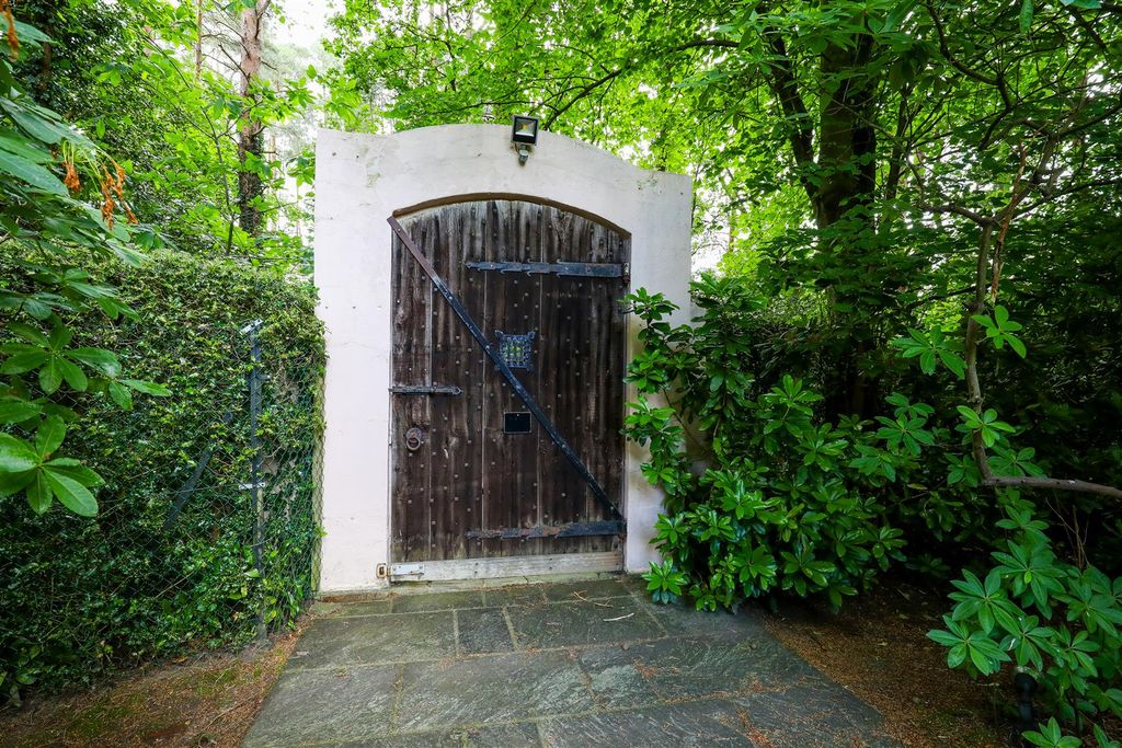 Property photo 3 of 18