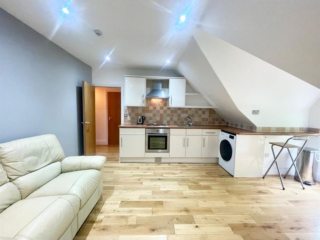 Property photo 1 of 12 Lounge Kitchen.Jpeg