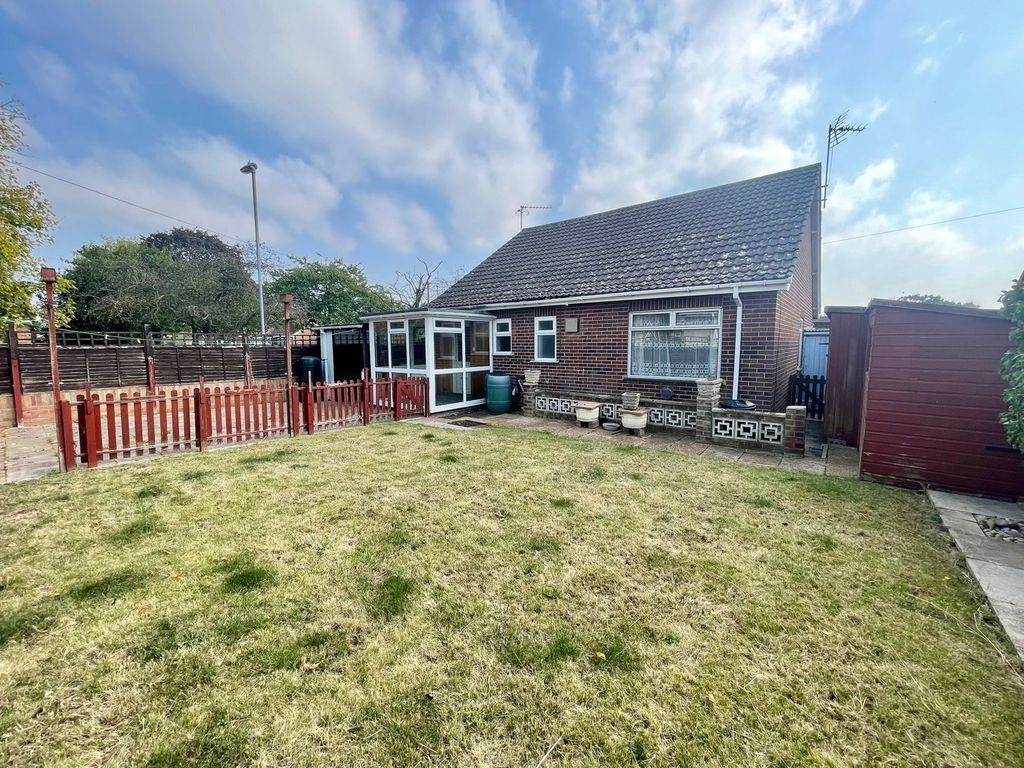Property photo 2 of 8
