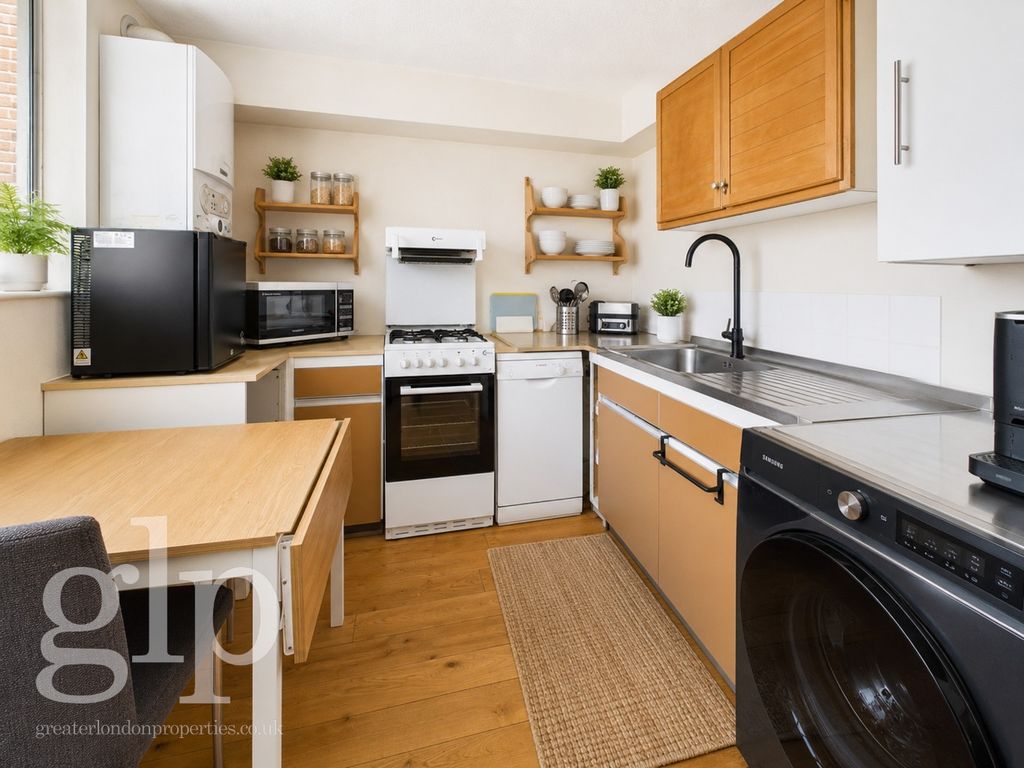 Property photo 3 of 25 5235973